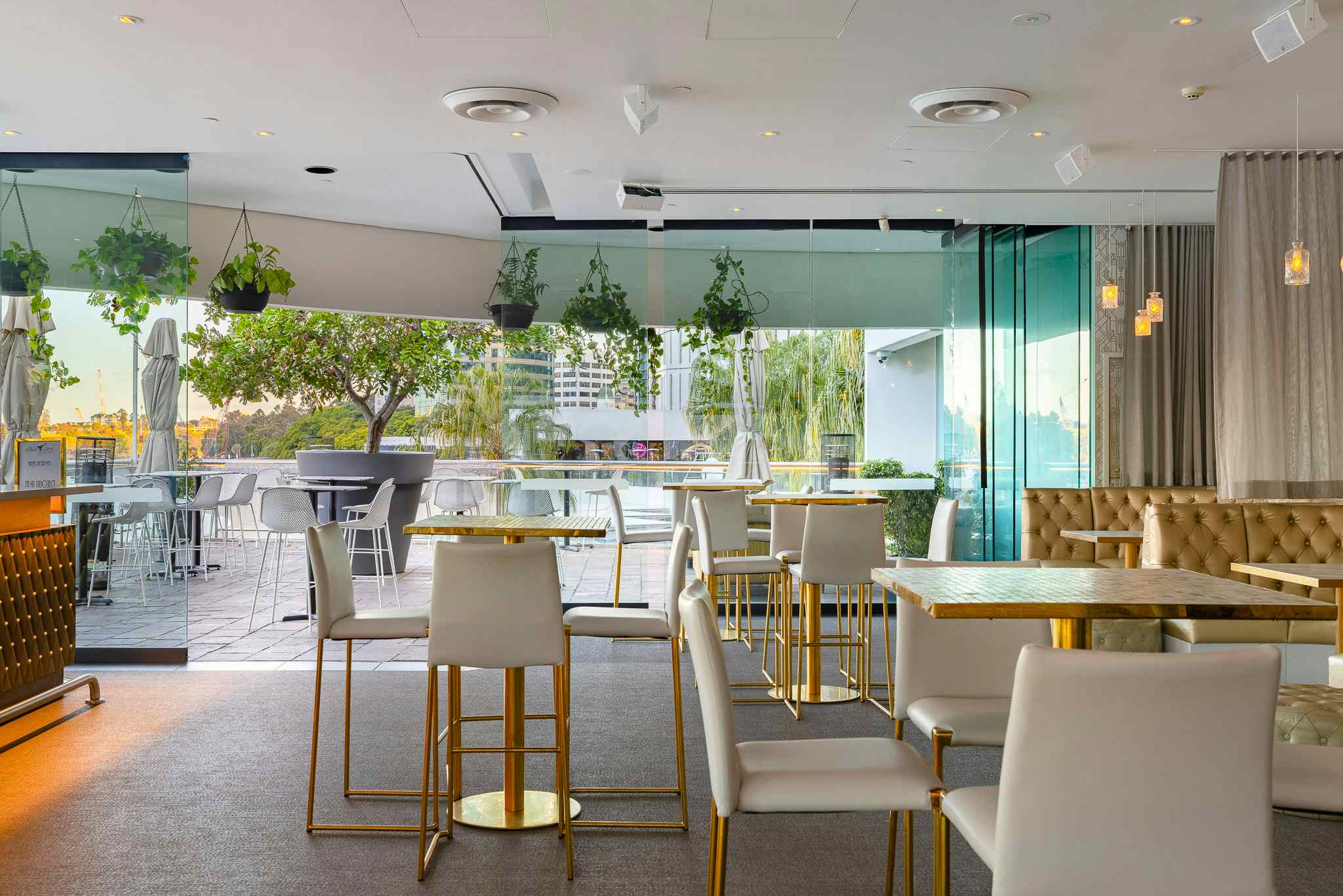 Blackbird Bar, Dining and Events